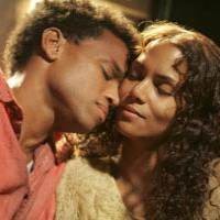 Halle Berry Dihamili Daun Muda